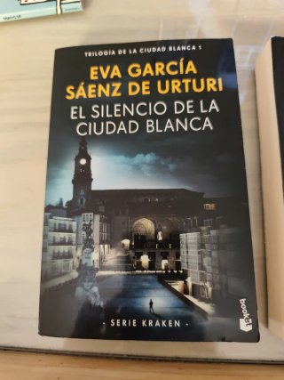 El silencio de la ciudad blanca: Trilogía de la...
