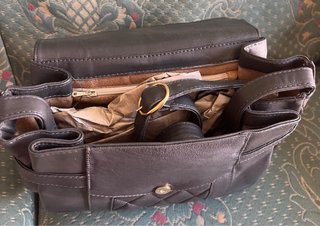 Bolso de piel gris