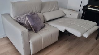 Sofá relax eléctrico de piel gris