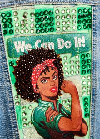 Chaqueta vaquera customizada We Can Do It!