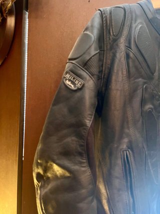 Chaqueta de cuero Miline reforzada para moto