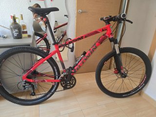 Bicicleta B-Twin 540 Roja