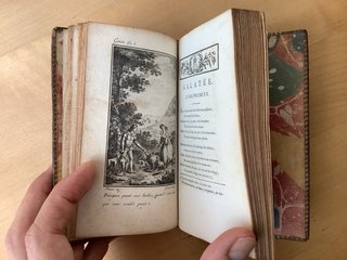 LIBRO ANTIGUO DEL S.XVIII