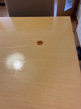 Mesa de comedor y 4 silla.En Golbardo (Reocin)