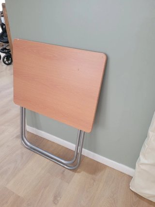 Mesa plegable madera y metal