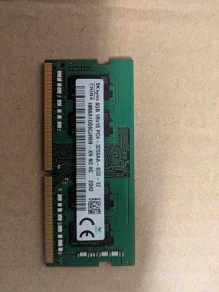 SK Hynix 8GB DDR4 PC4-3200AA RAM