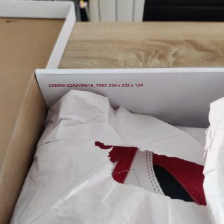 Jordan 1 High University Red Heritage