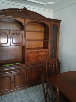 Mueble de salón madera medidas 170x140x43. Sin tra