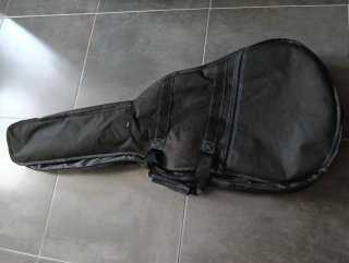 Guitarra Acústica Cort con funda