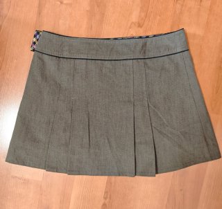 Falda Fred Perry Talla 40 Gris