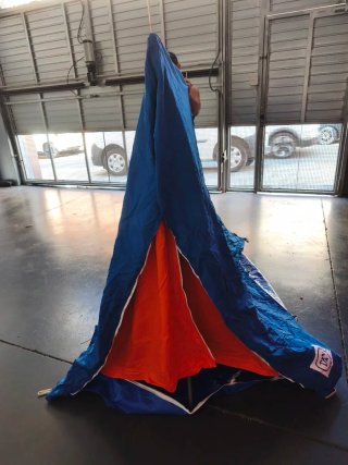 Tienda de campaña canadiense TAY-14