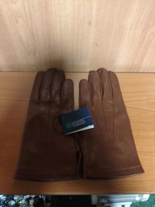 Guantes de piel marrones