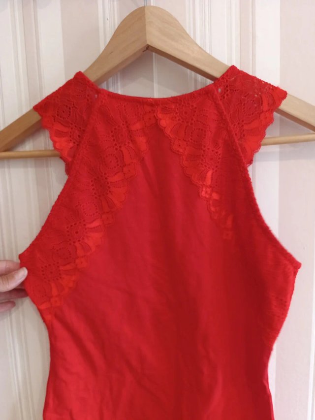 Top H&M Rojo Encaje Talla S