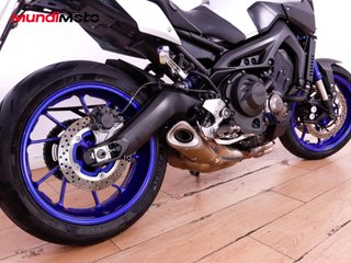 YAMAHA MT 09
