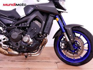 YAMAHA MT 09