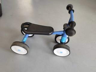 Triciclo infantil azul