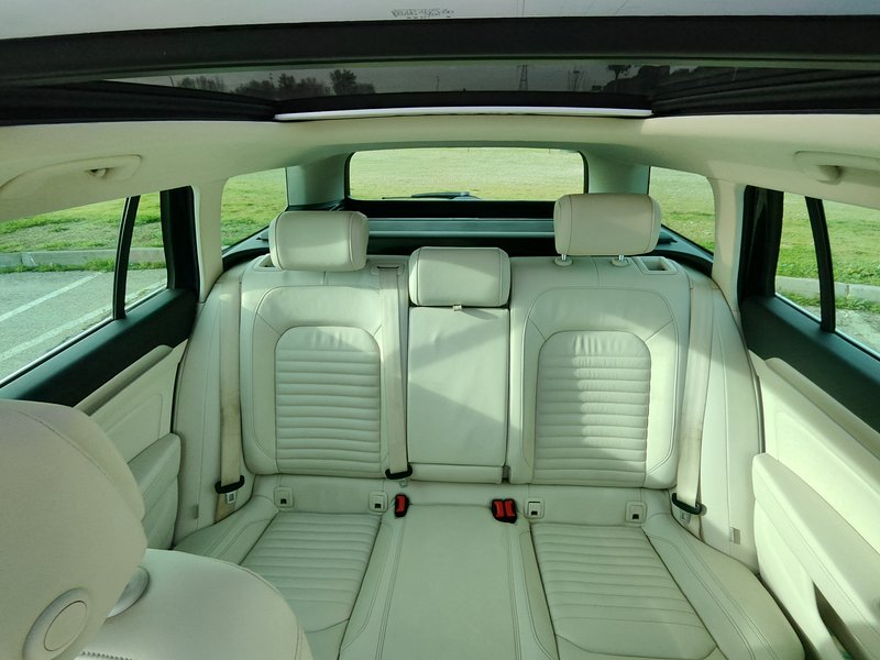 Volkswagen Passat 2017, foto 22