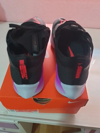 Nike Zoom Fly 4 Negro/Rosa