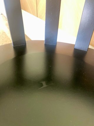 Silla giratoria Ikea madera negra