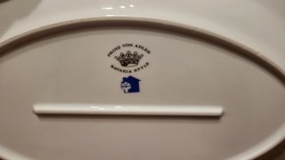 Sopera y bandejas de porcelana Prinz Von Adler
