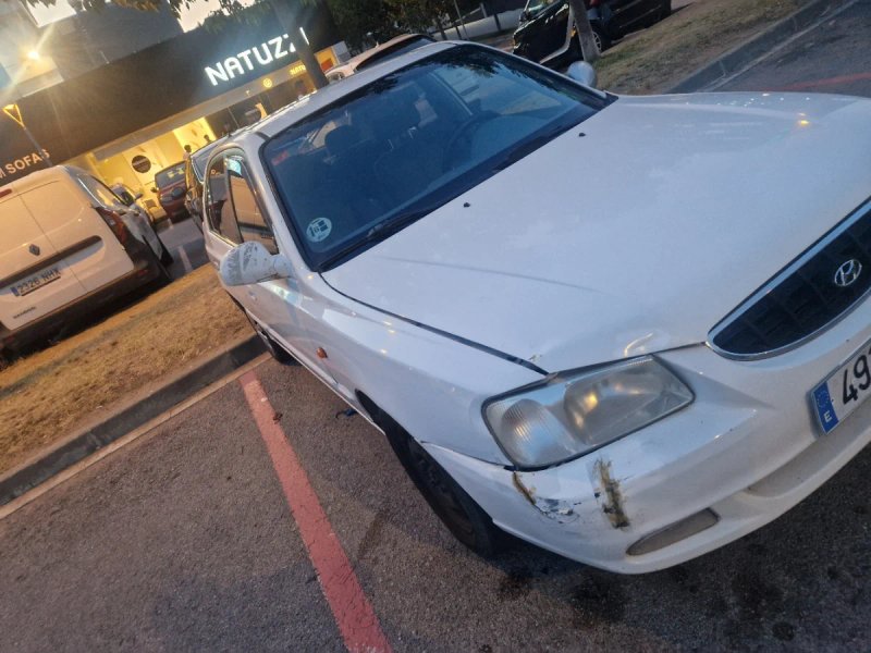 Hyundai Accent 2004 - foto 1