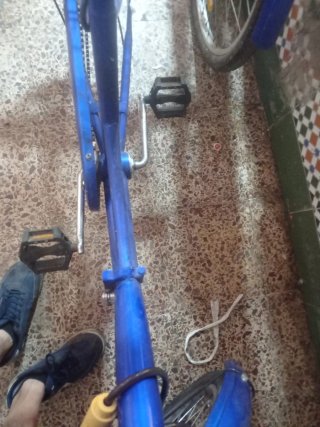 Bicicleta azul de tres ruedas Rueda 24-2.125