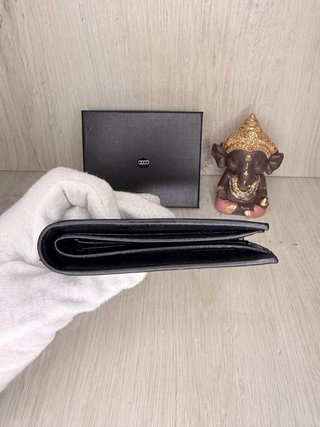 Portafoglio Audi nero e rosso