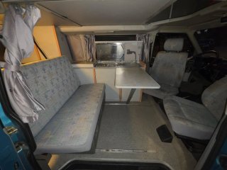 Volkswagen California COACH