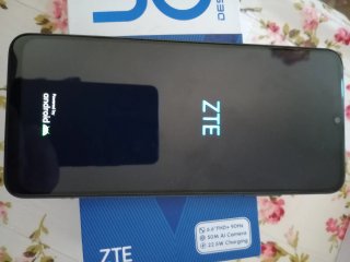 ZTE Blade 50 128GB Blu