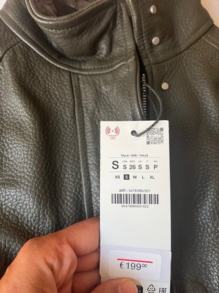 Chaqueta bomber Zara edición limitada Talla S