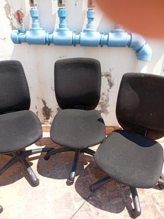 4 Sillas de Oficina Negras con Ruedas