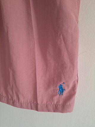 Bañador chico con etiqueta