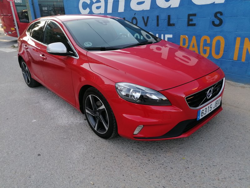 Volvo V40 2014 - foto 1