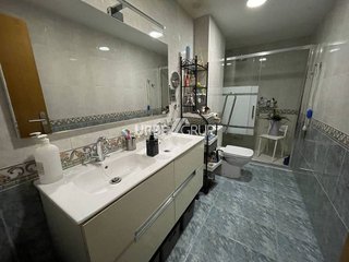 Piso en venta en Ca n'Aurell en Terrassa