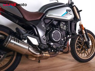 CFMOTO CF 700 CL X