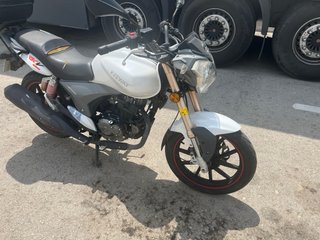 Keeway RK V 125 Naked Blanca/Gris