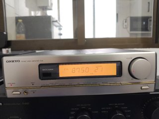Amplificador Receptor Onkyo R-05 Plata