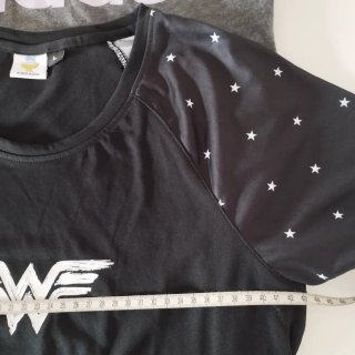 Camisetas 3 Adidas y Wonder Woman Talla L