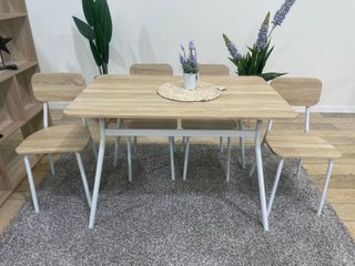 Mesa y 4 Sillas Comedor Blanco Cambria