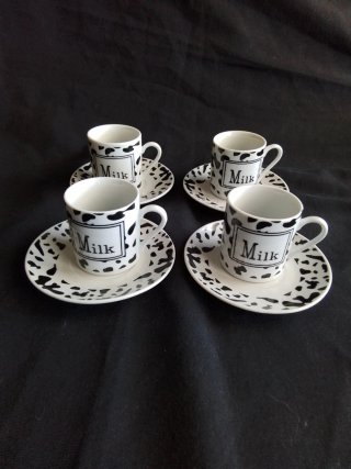 Juego 4 Tazas Café Porcelana Diseño Vaca