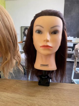 Cabeza maniquí pelo sintético castaño