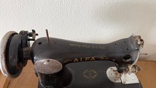 Máquina de coser ALFA original