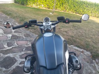 BMW R Nine T Scrambler Negra/Plata