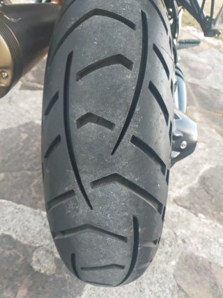 BMW R Nine T Scrambler Negra/Plata