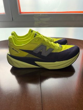 New Balance Rebel V5