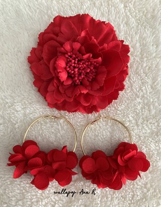 Conjunto flamenca pendientes de aro y flor roja