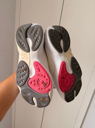 Zapatillas Adidas Beige y Rosa