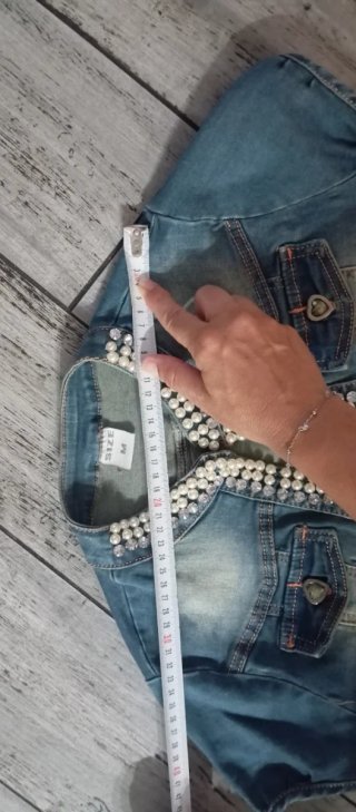 Gilet corto denim con perle