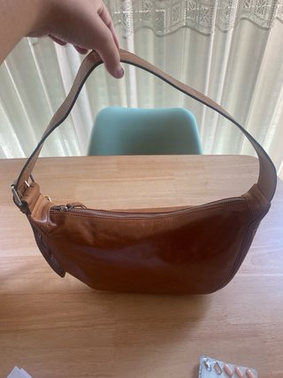 Bolso bandolera de piel marrón