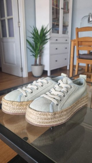 Zapatillas Zara esparto talla 32